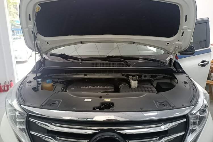 Used GAC Trumpchi M8 2018 320T Luxury Edition Engine Bay