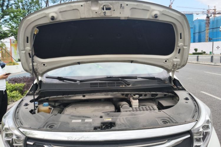 Used GAC Trumpchi M8 2018 320T Luxury Edition Engine Bay