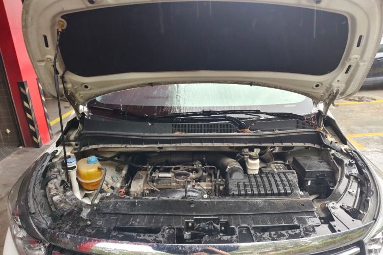 Used GAC Trumpchi M8 2018 320T Luxury Edition Engine Bay