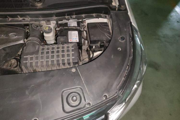Used GAC Trumpchi M8 2018 320T Luxury Edition Engine Bay Left