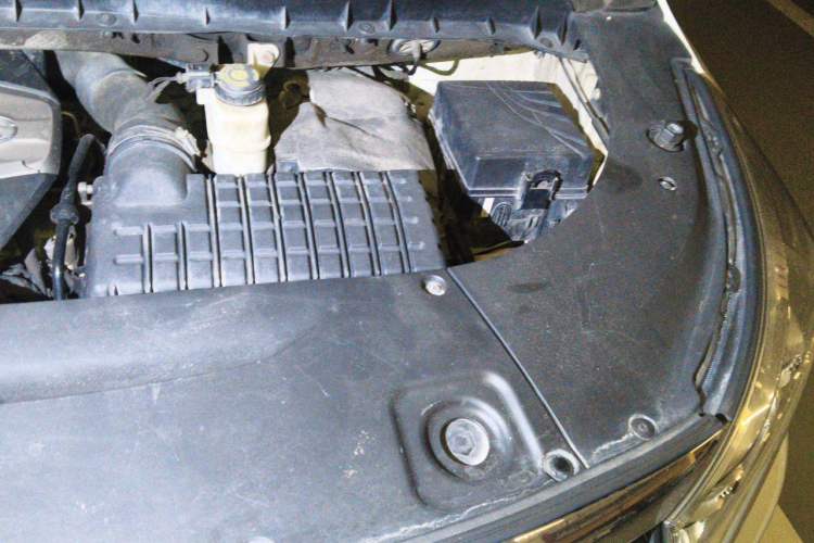 Used GAC Trumpchi M8 2018 320T Luxury Edition Engine Bay Left