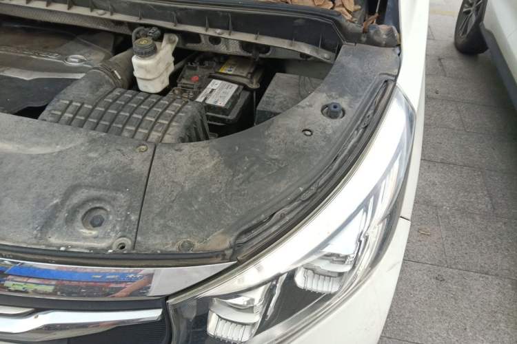 Used GAC Trumpchi M8 2018 320T Luxury Edition Engine Bay Left