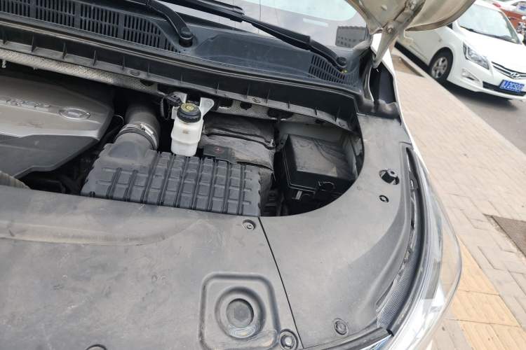 Used GAC Trumpchi M8 2018 320T Luxury Edition Engine Bay Left