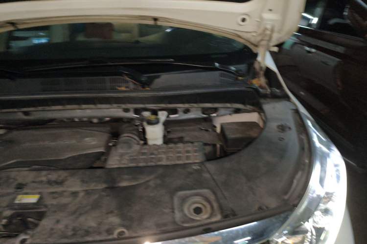 Used GAC Trumpchi M8 2018 320T Luxury Edition Engine Bay Left
