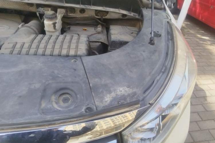 Used GAC Trumpchi M8 2018 320T Luxury Edition Engine Bay Left