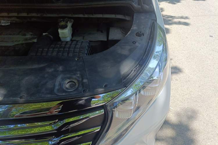 Used GAC Trumpchi M8 2018 320T Luxury Edition Engine Bay Left