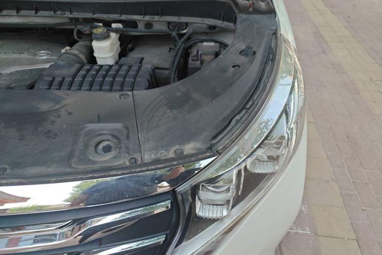 Used GAC Trumpchi M8 2018 320T Luxury Edition Engine Bay Left