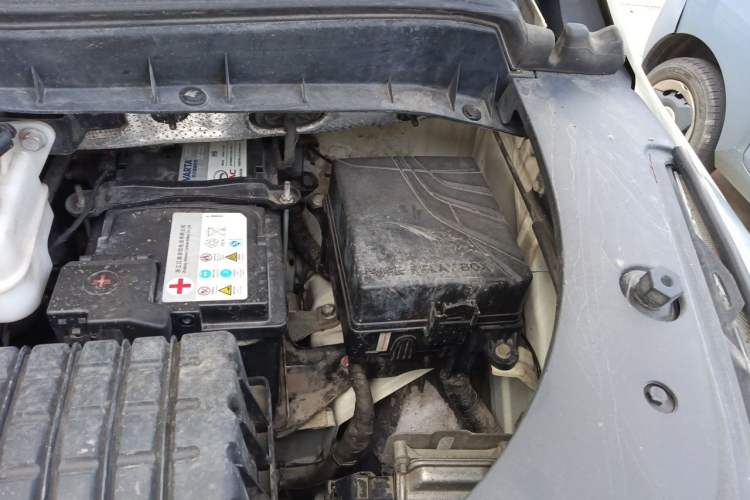 Used GAC Trumpchi M8 2018 320T Luxury Edition Engine Bay Left
