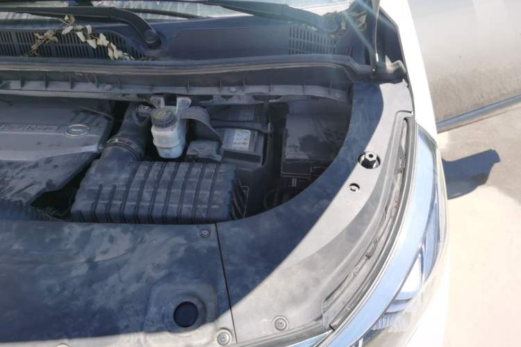 Used GAC Trumpchi M8 2018 320T Luxury Edition Engine Bay Left