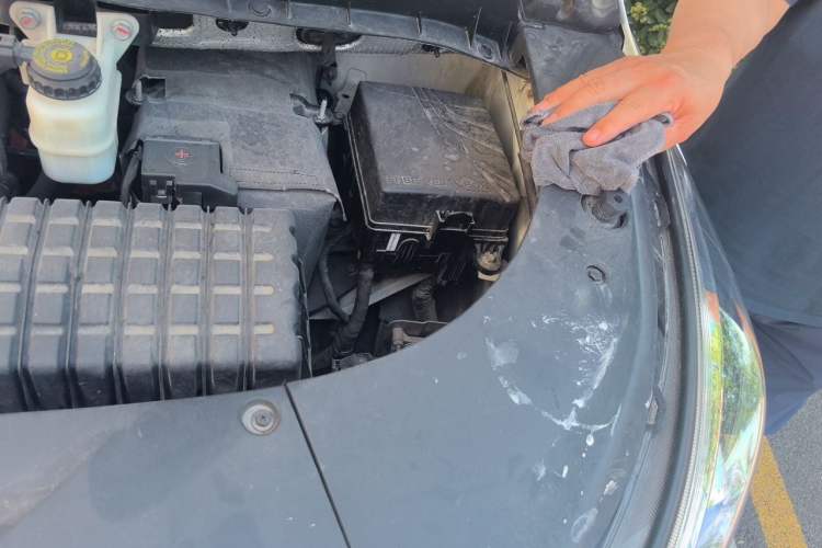 Used GAC Trumpchi M8 2018 320T Luxury Edition Engine Bay Left