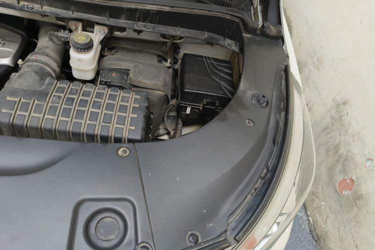 Used GAC Trumpchi M8 2018 320T Luxury Edition Engine Bay Left