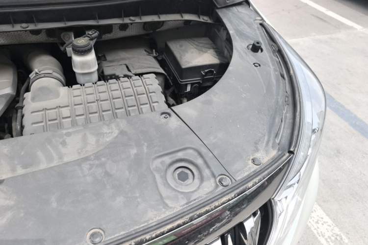 Used GAC Trumpchi M8 2018 320T Luxury Edition Engine Bay Left