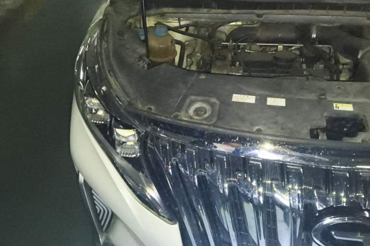 Used GAC Trumpchi M8 2018 320T Luxury Edition Engine Bay Right