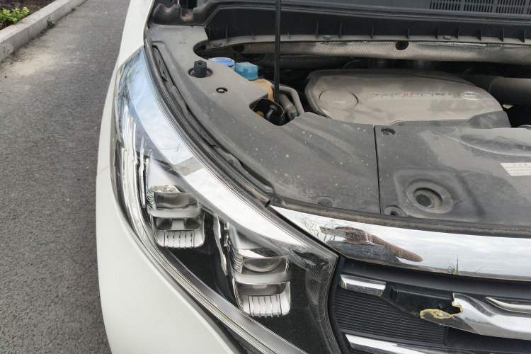 Used GAC Trumpchi M8 2018 320T Luxury Edition Engine Bay Right