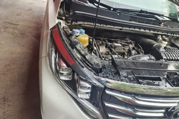 Used GAC Trumpchi M8 2018 320T Luxury Edition Engine Bay Right