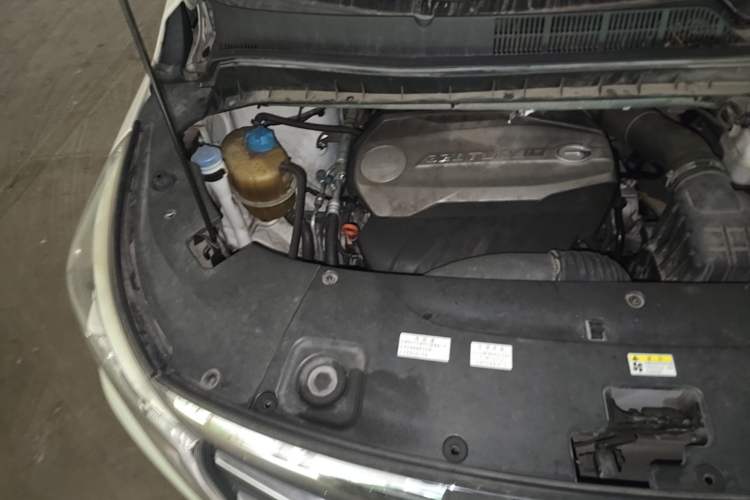 Used GAC Trumpchi M8 2018 320T Luxury Edition Engine Bay Right