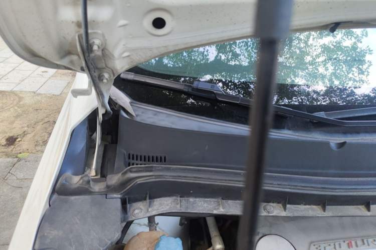 Used GAC Trumpchi M8 2018 320T Luxury Edition Engine Bay Right