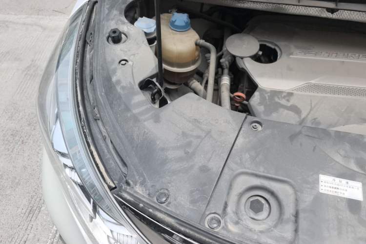 Used GAC Trumpchi M8 2018 320T Luxury Edition Engine Bay Right