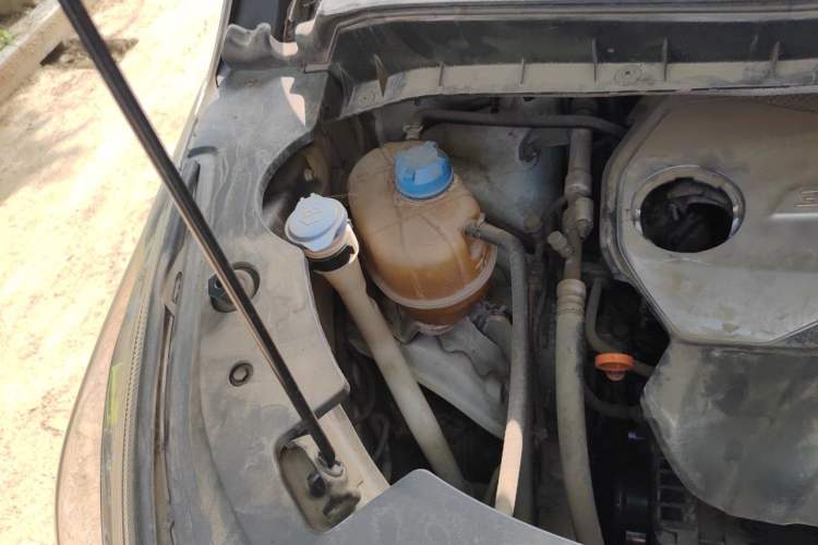 Used GAC Trumpchi M8 2018 320T Flagship Edition Engine Bay Right
