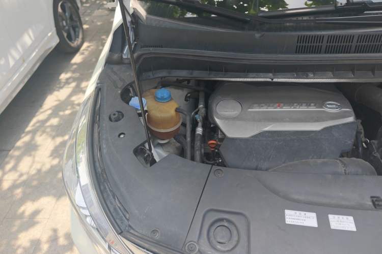 Used GAC Trumpchi M8 2018 320T Luxury Edition Engine Bay Right