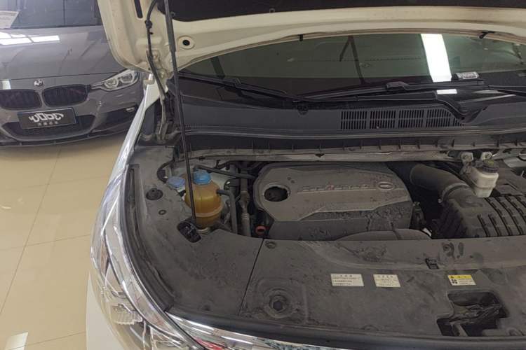 Used GAC Trumpchi M8 2018 320T Luxury Edition Engine Bay Right