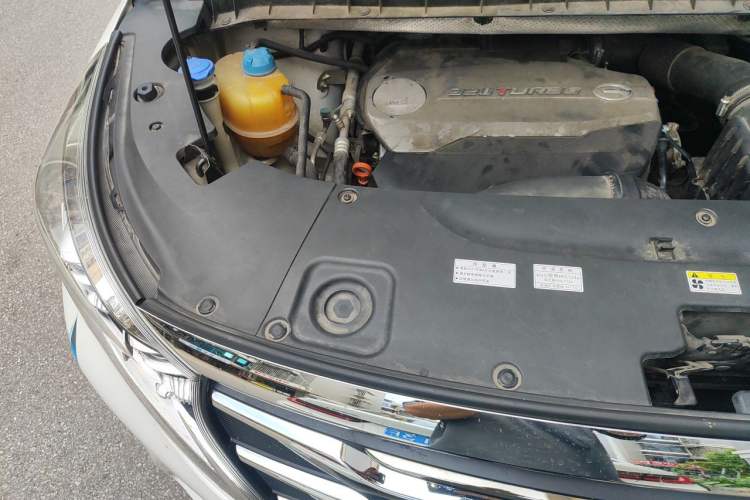 Used GAC Trumpchi M8 2018 320T Luxury Edition Engine Bay Right