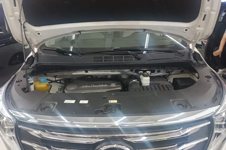 Used GAC Trumpchi M8 2018 320T Luxury Edition Engine Bay