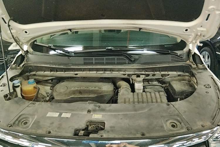 Used GAC Trumpchi M8 2018 320T Luxury Edition Engine Bay