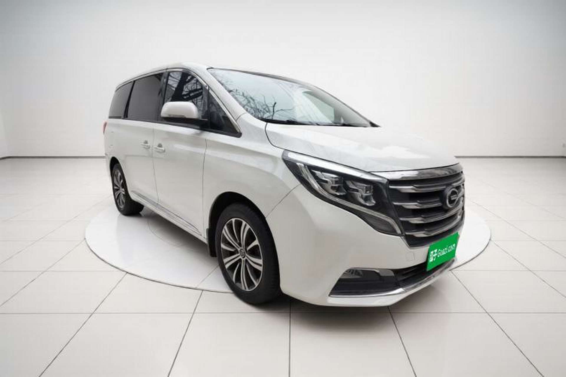 Used GAC Trumpchi M8 2018 320T Luxury Edition Exterior 2