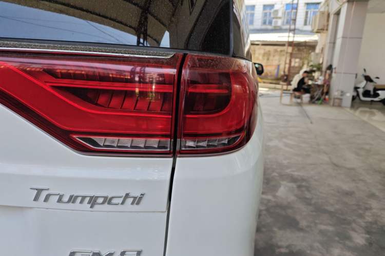 Used GAC Trumpchi M8 2018 320T Flagship Edition Exterior 3