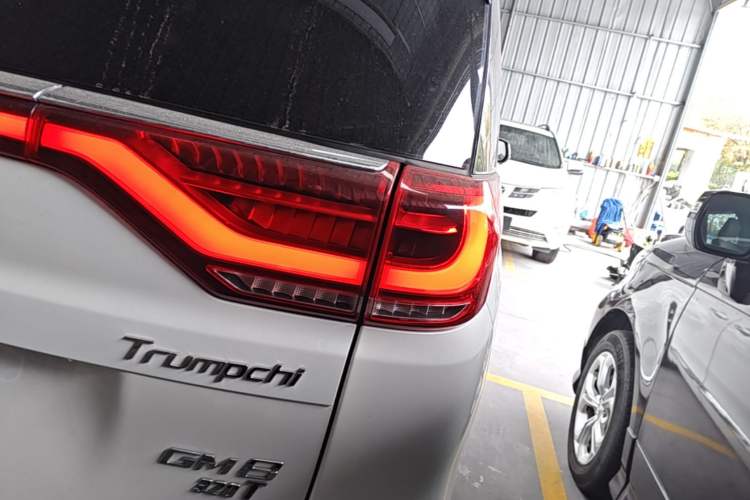 Used GAC Trumpchi M8 2018 320T Flagship Edition Exterior 3