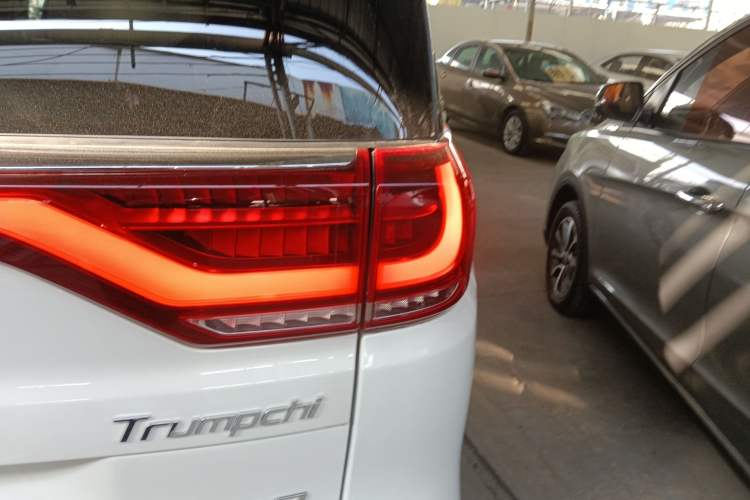 Used GAC Trumpchi M8 2018 320T Luxury Edition Exterior 6