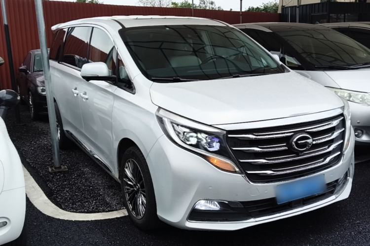 Used GAC Trumpchi M8 2018 320T Flagship Edition Front Right 45 Deg