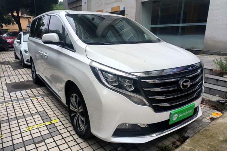 Used GAC Trumpchi M8 2018 320T Luxury Edition Front Right 45 Deg