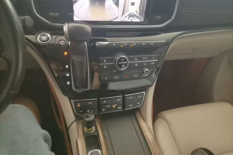 Used GAC Trumpchi M8 2018 320T Flagship Edition Gear Lever