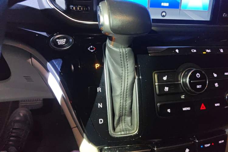 Used GAC Trumpchi M8 2018 320T Flagship Edition Gear Lever