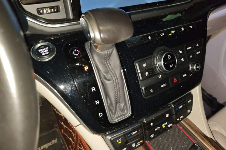 Used GAC Trumpchi M8 2018 320T Flagship Edition Gear Lever
