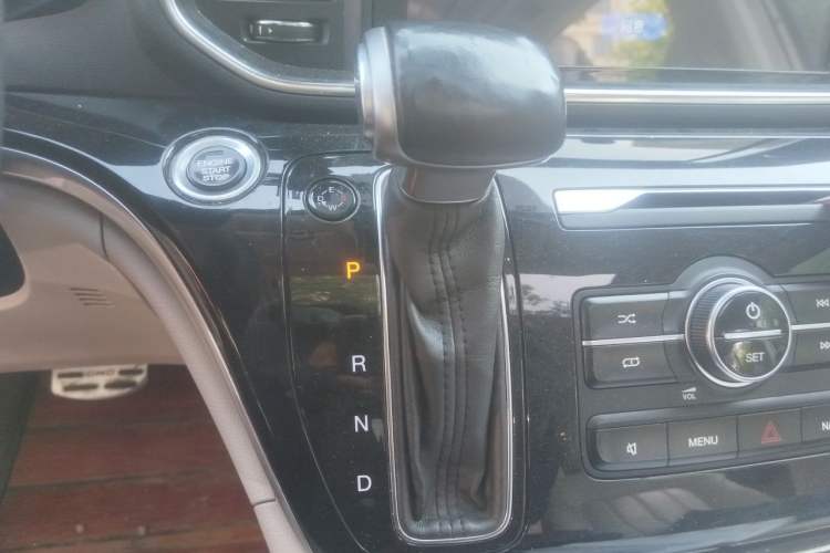 Used GAC Trumpchi M8 2018 320T Luxury Edition Gear Lever