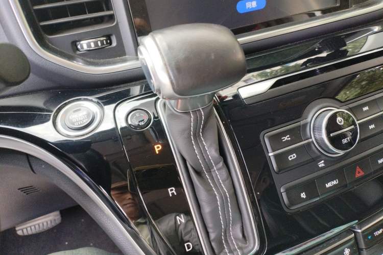 Used GAC Trumpchi M8 2018 320T Luxury Edition Gear Lever