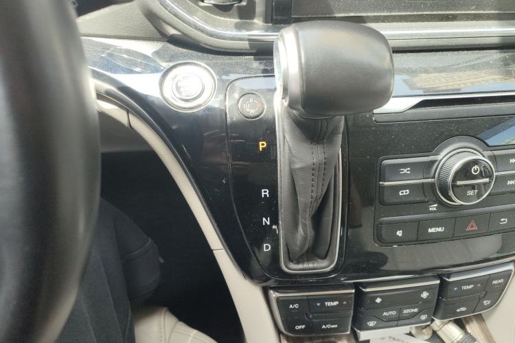 Used GAC Trumpchi M8 2018 320T Luxury Edition Gear Lever