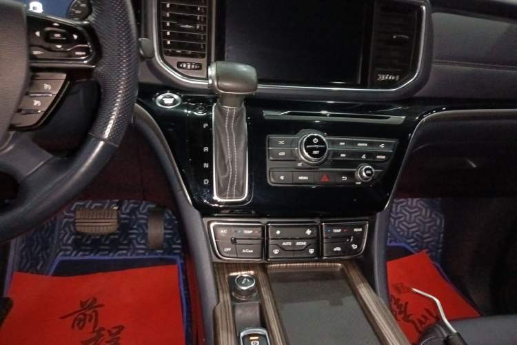 Used GAC Trumpchi M8 2018 320T Luxury Edition Gear Lever