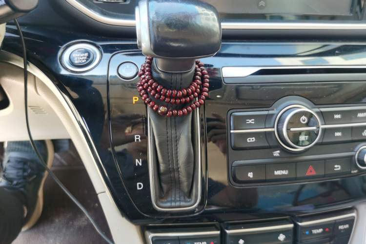 Used GAC Trumpchi M8 2018 320T Luxury Edition Gear Lever