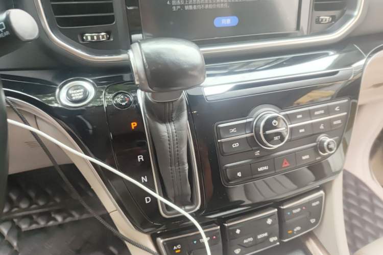 Used GAC Trumpchi M8 2018 320T Luxury Edition Gear Lever