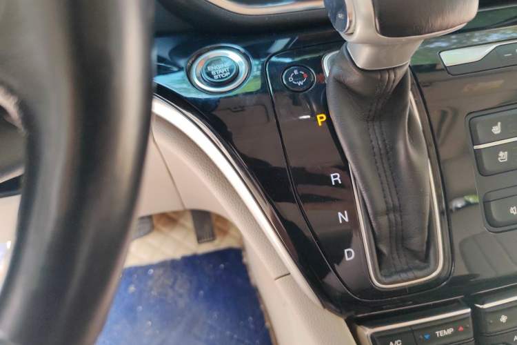 Used GAC Trumpchi M8 2018 320T Flagship Edition Gear Lever