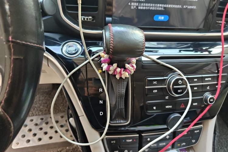 Used GAC Trumpchi M8 2018 320T Luxury Edition Gear Lever