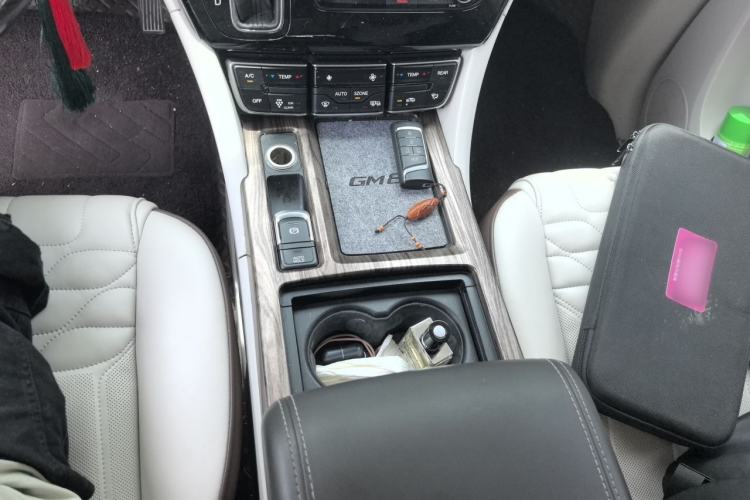 Used GAC Trumpchi M8 2018 320T Luxury Edition Gear Lever