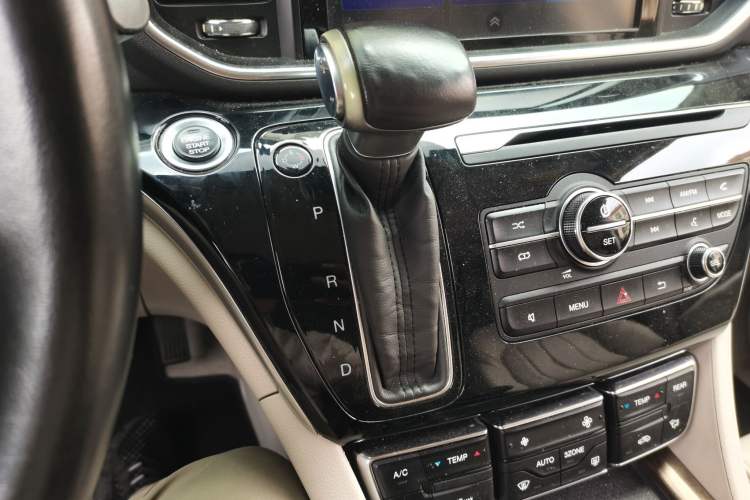Used GAC Trumpchi M8 2018 320T Luxury Edition Gear Lever