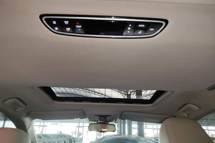 Used GAC Trumpchi M8 2018 320T Luxury Edition Headliner