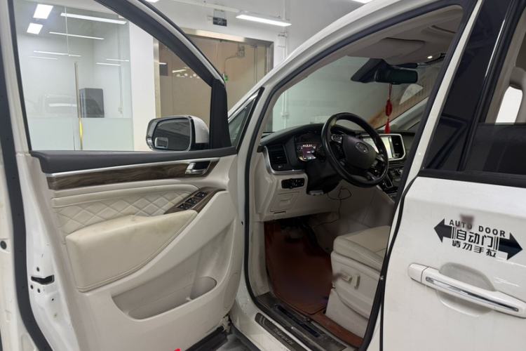 Used GAC Trumpchi M8 2018 320T Luxury Edition Interior 1