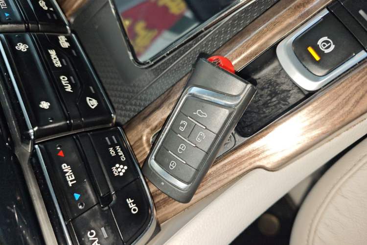 Used GAC Trumpchi M8 2018 320T Flagship Edition Interior 1